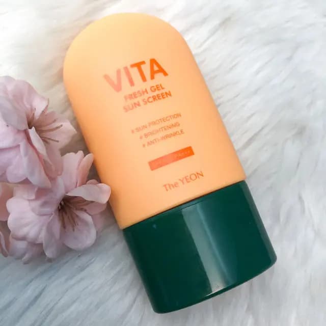 The YEON Vita Fresh Gel Sun Screen SPF50+/PA+++ (50ml 1.69fl. oz) Sun Protection Sun cream
